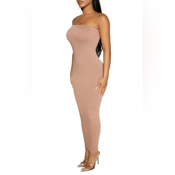 Naked Wardrobe Meant Tu-Be Maxi Dress - Picture 2 of 3
